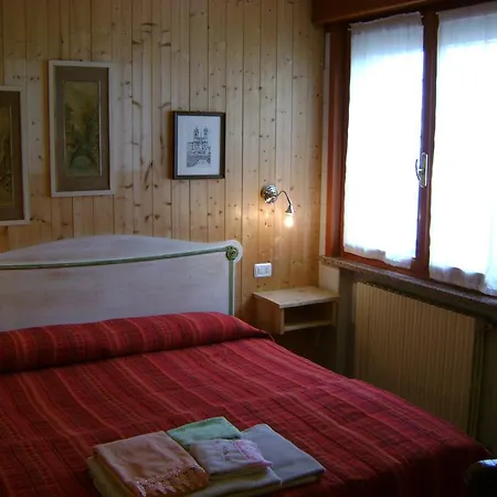 לינה וארוחת בוקר Lattemiele פוטנלאטו